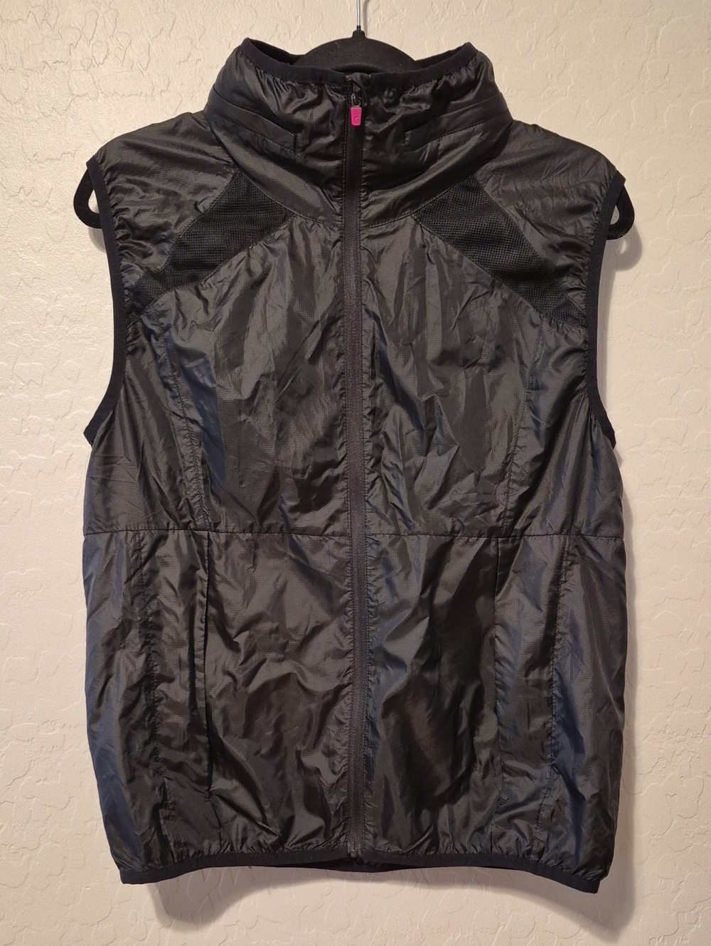ZYIA Active Trainer Vest Hooded Black Full Zip Lightweight Running Workout